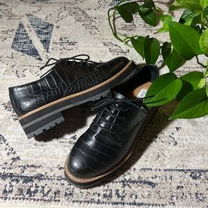 Steve Madden Terry Derby Oxford Croc Embossed Lace Up Shoe